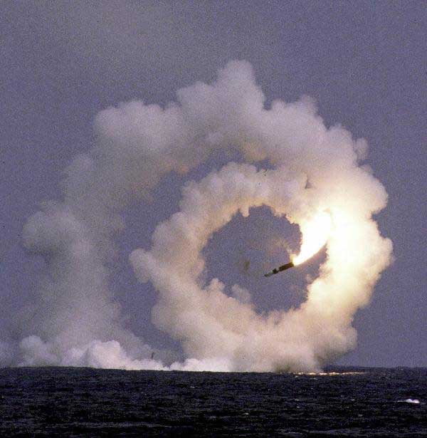 trident_missile_misfire_lg.jpg